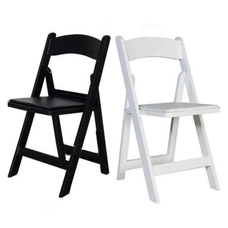 Plastic foldable chair